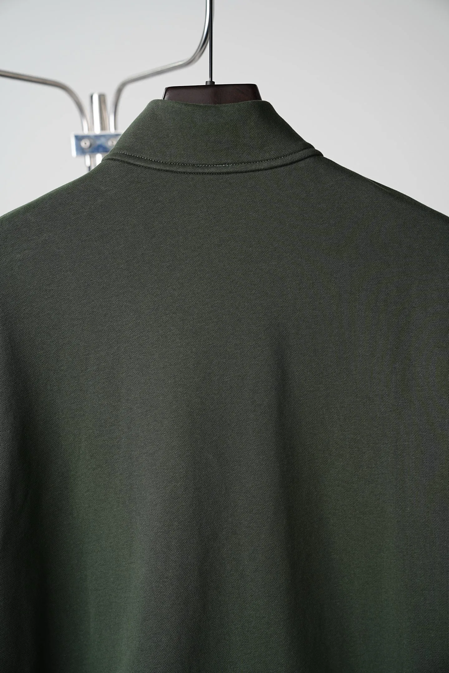 【 】Chrome Hearts/ （ ） 【In Stock】S M L ， ， 。 ， ， 。 ， ， Retro 。 ， ， ， ， Retro 。 ， 。 1. ， Chrome Hearts ， ， 。 2 ， ， ， 、 ， ，